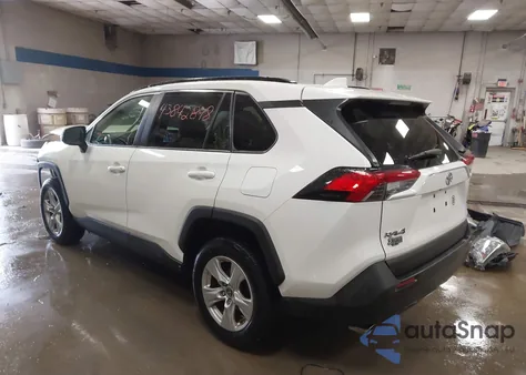 2019 Toyota Rav4 Xle из США, поврежденный, VIN JTMP1RFV0KD026807